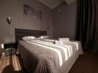 Гостиница Жемчуг Сочи Cемейный номер с собственной ванной комнатой-5