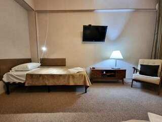 Гостиница Жемчуг Сочи Классический четырехместный номер-9